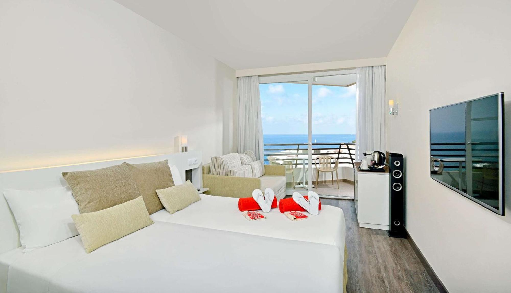 ซอล บาร์บาโดส Hotel มากาลุฟ ภายนอก รูปภาพ